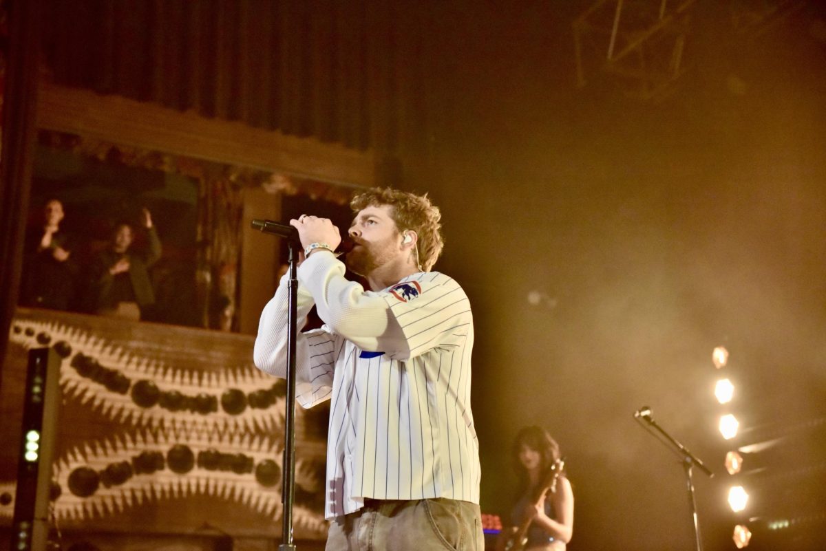 Alex Warren live on tour